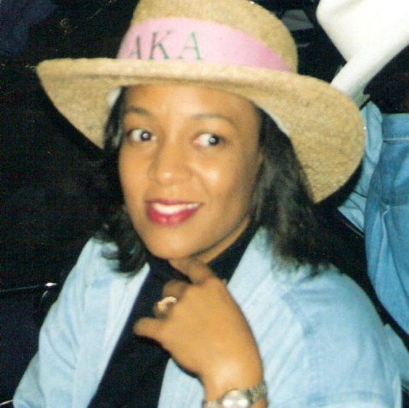 Meet your Posher, Roxanne - Picture 1 of 1